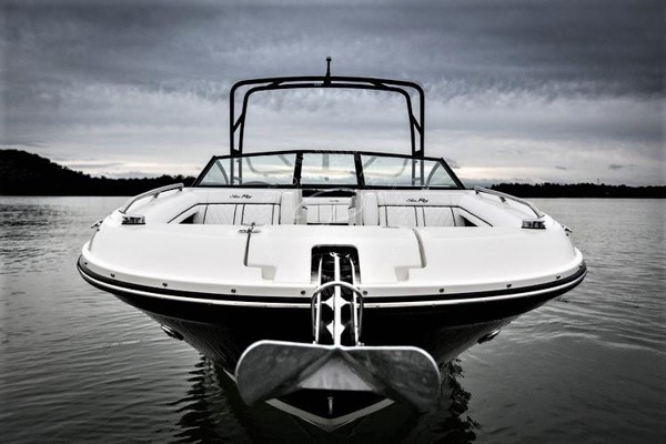 2015 SEA RAY 270 SUNDECK