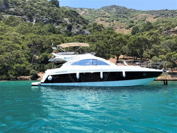 2013 BENETEAU GT 49 FLYER