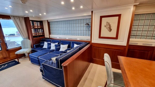 2011 BENETTI SAIL DIVISION 82
