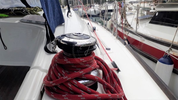 2009 BENETEAU OCEANIS 43