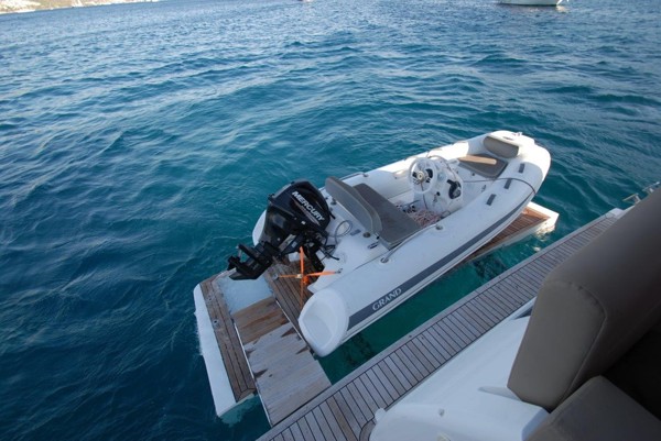 2017 SEALINE F530