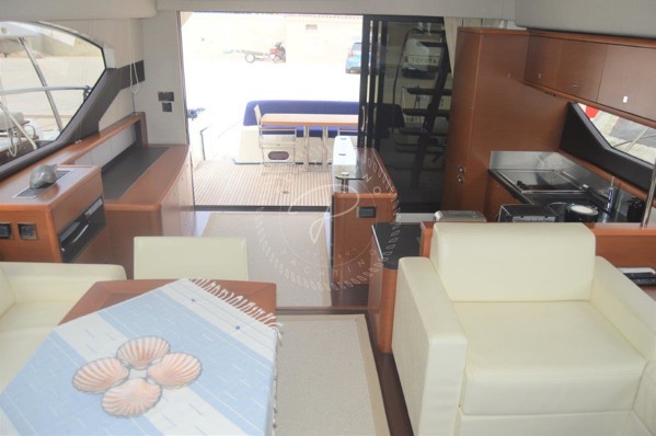 2010 PRESTIGE 60 FLY