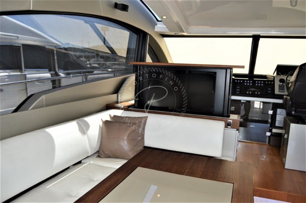 2012 FAIRLINE TARGA 58