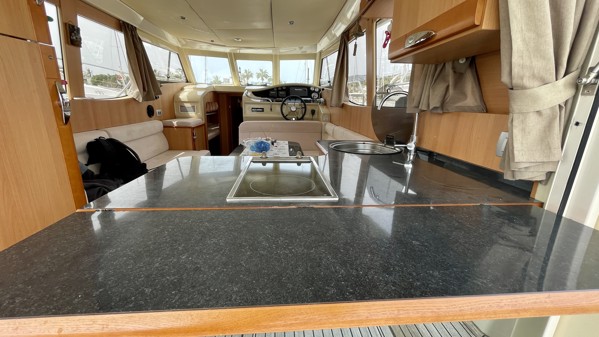 2014 GREENLINE 33 HYBRID