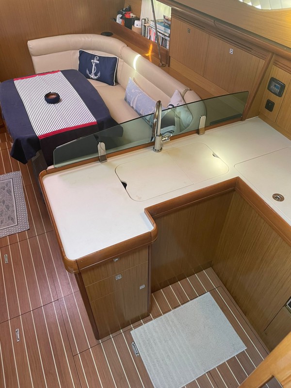 2008 JEANNEAU 42 DS 
