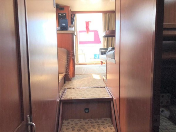 2008 MAINSHIP 40