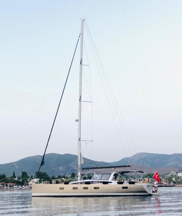 2017 JEANNEAU 64