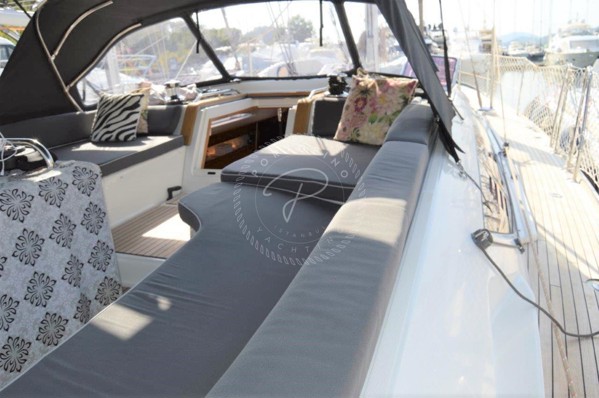 2012 JEANNEAU 53
