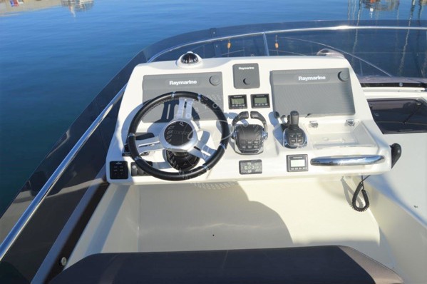 2017 PRESTIGE 500 FLY