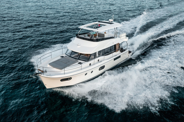 2025 BENETEAU SWIFT TRAWLER 48