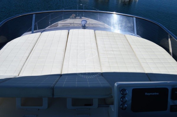 2014 ABSOLUTE 52 FLY