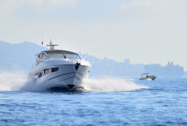 2016 SUNSEEKER PREDATOR 57