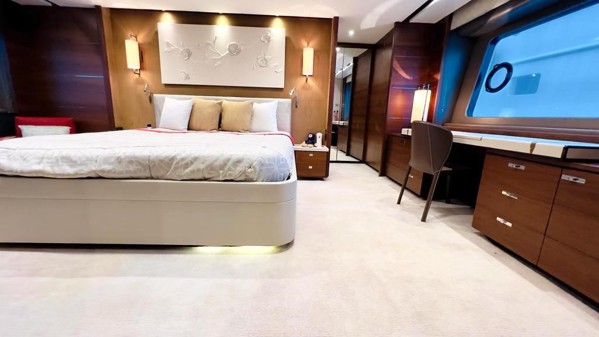 2015 PRINCESS 88