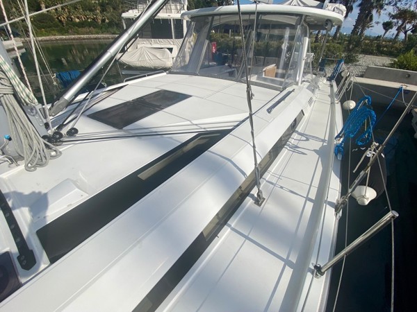 2021 BENETEAU OCEANIS 51.1