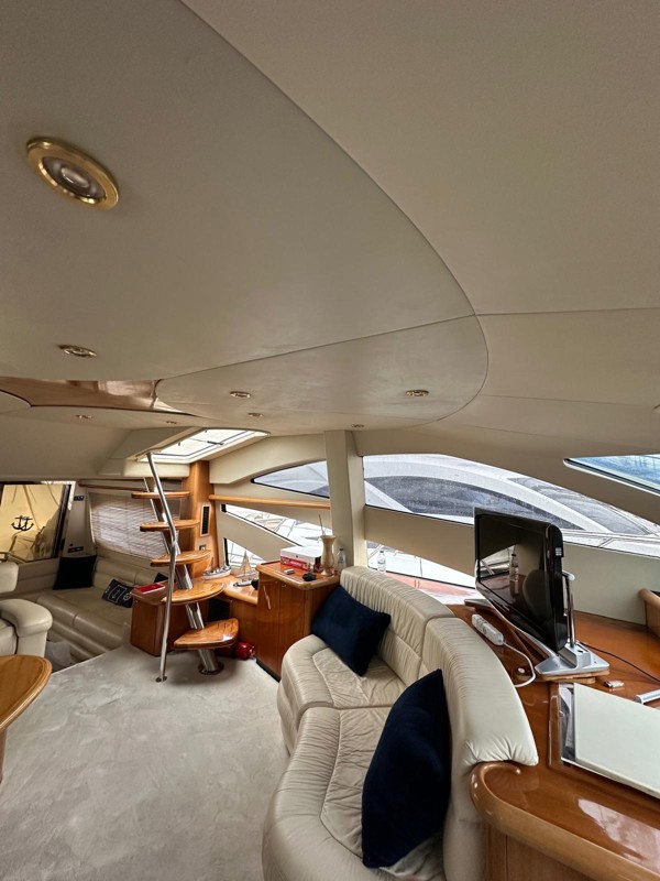 2000 SUNSEEKER MANHATTAN 64