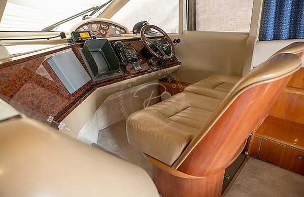 2000 PRINCESS 52