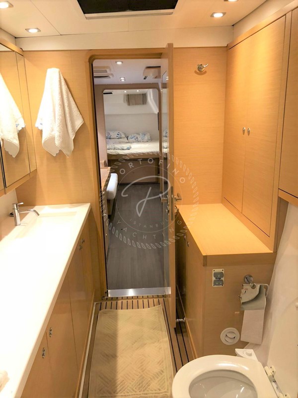2013 LAGOON 450 F