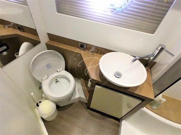 2013 BENETEAU GT 49 FLYER