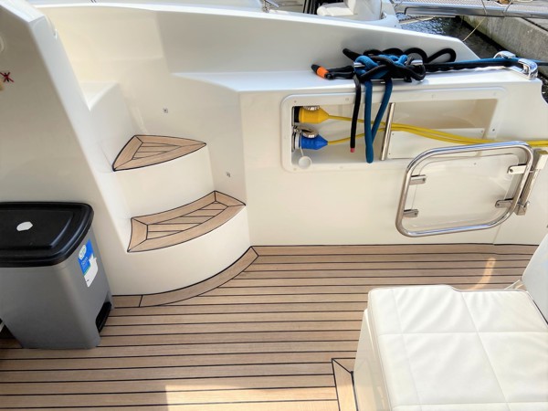 2013 ABSOLUTE 53 STY