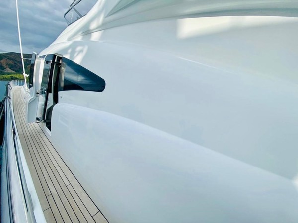 2015 MANGUSTA 132