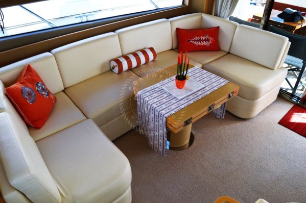 2010 PRINCESS 54