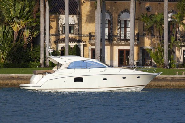 2011 PRESTIGE 440 S 