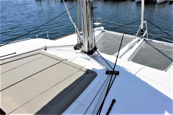 2013 LAGOON 450 F