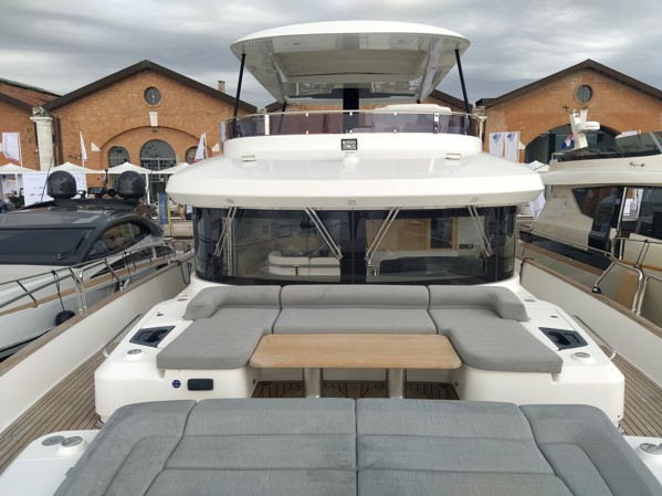 2018 SIRENA 64