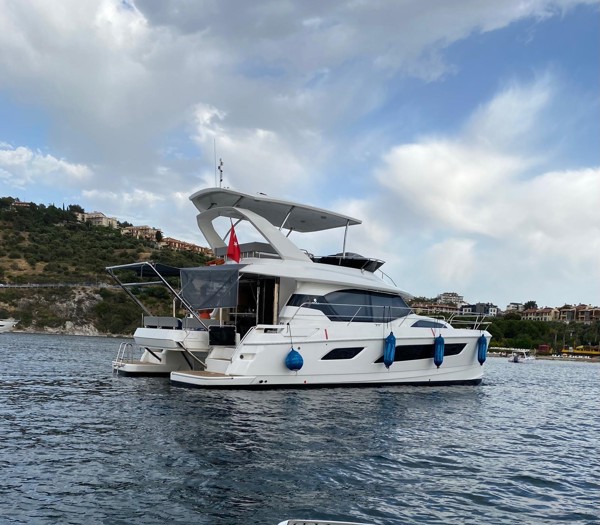 2021 AQUILA 44