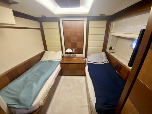 2007 AZIMUT 85