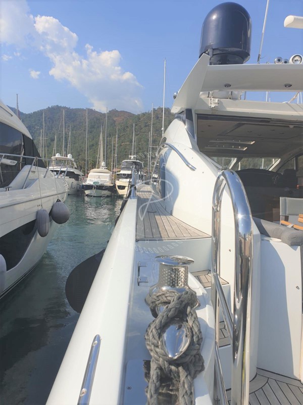 2006 SUNSEEKER PREDATOR 72