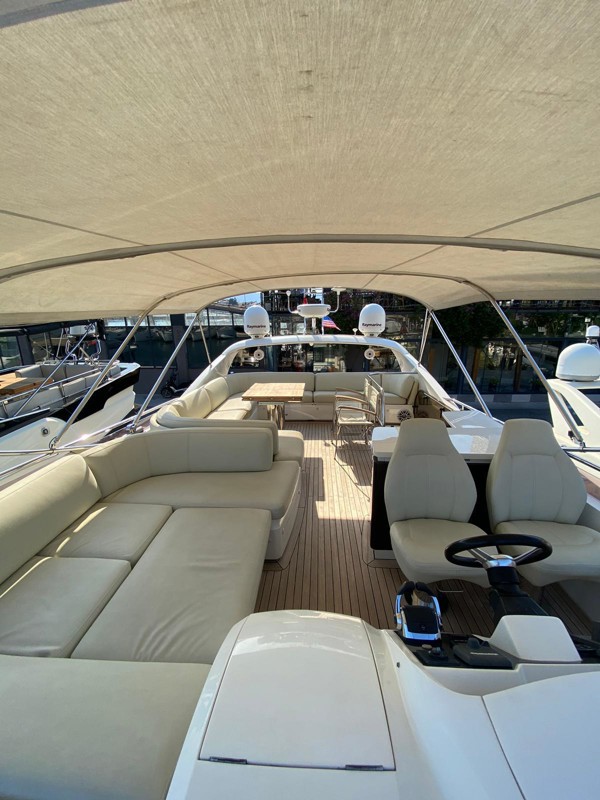 2012 PRINCESS 56