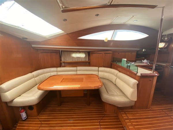 2006 JEANNEAU 49 DS