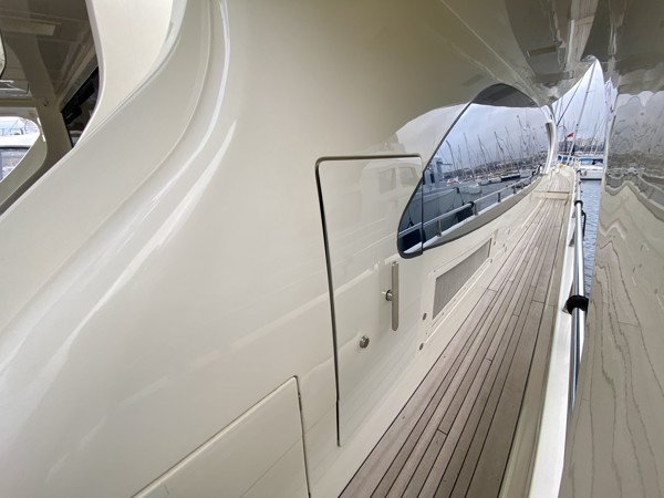 2007 AZIMUT 85