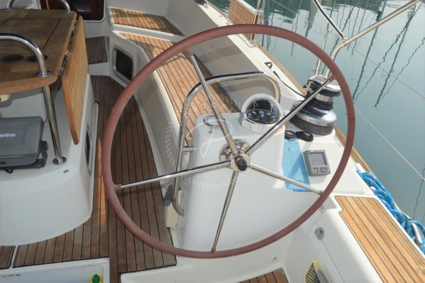 2011 JEANNEAU SUN ODYSSEY 50 DS