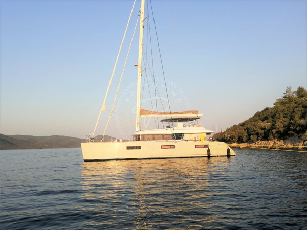 2018 LAGOON 620