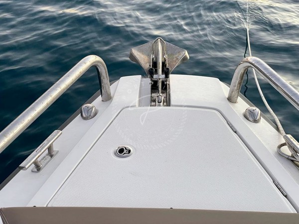 2018 AXOPAR 28 AC