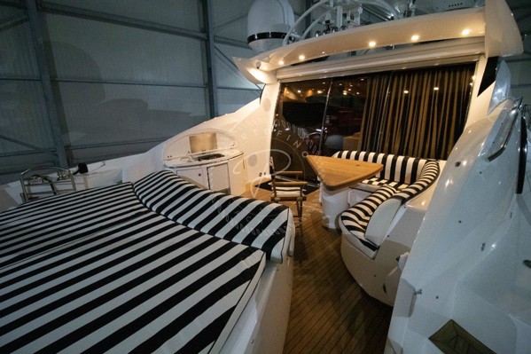 2008/2021 SUNSEEKER PREDATOR 72