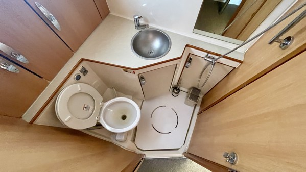 2014 GREENLINE 33 HYBRID