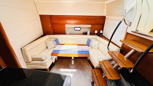 2011 PRESTIGE 440 S 