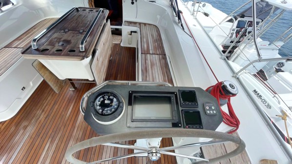2015 BAVARIA 56 CRUISER