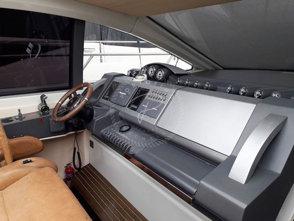 2006 AZIMUT 68S