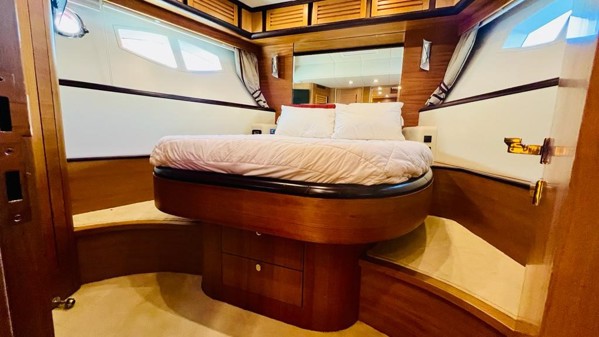 2018 NORTH YACHTS PILOT HOUSE TRAWLER 57