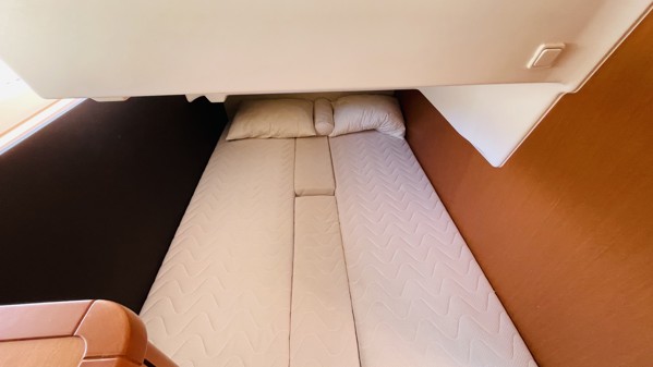 2014 JEANNEAU NC 11