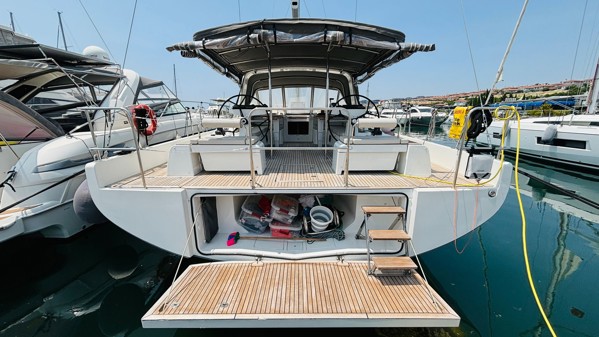 2024 BENETEAU OCEANIS 54