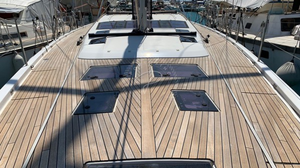 2018 DUFOUR 56 EXCLUSIVE