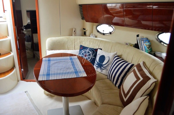 2005 FAIRLINE TARGA 40