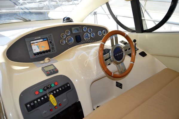 2009 AZIMUT 42