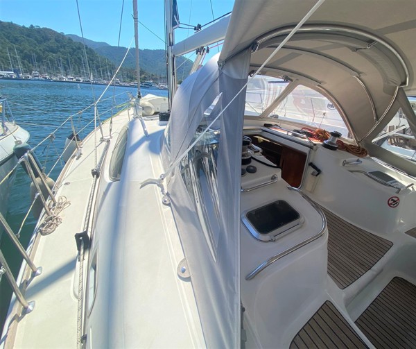 2006 JEANNEAU 49 DS