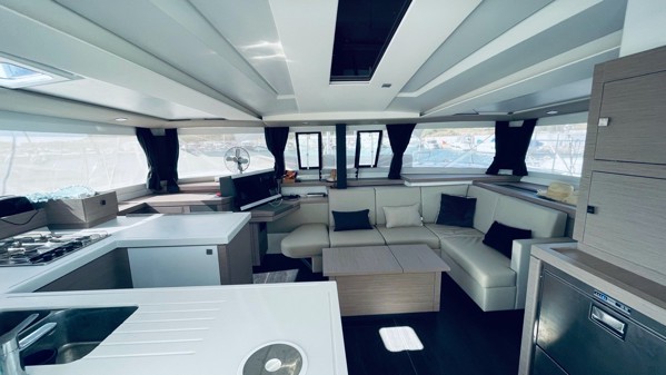 2023 FOUNTAINE PAJOT ASTREA 42 